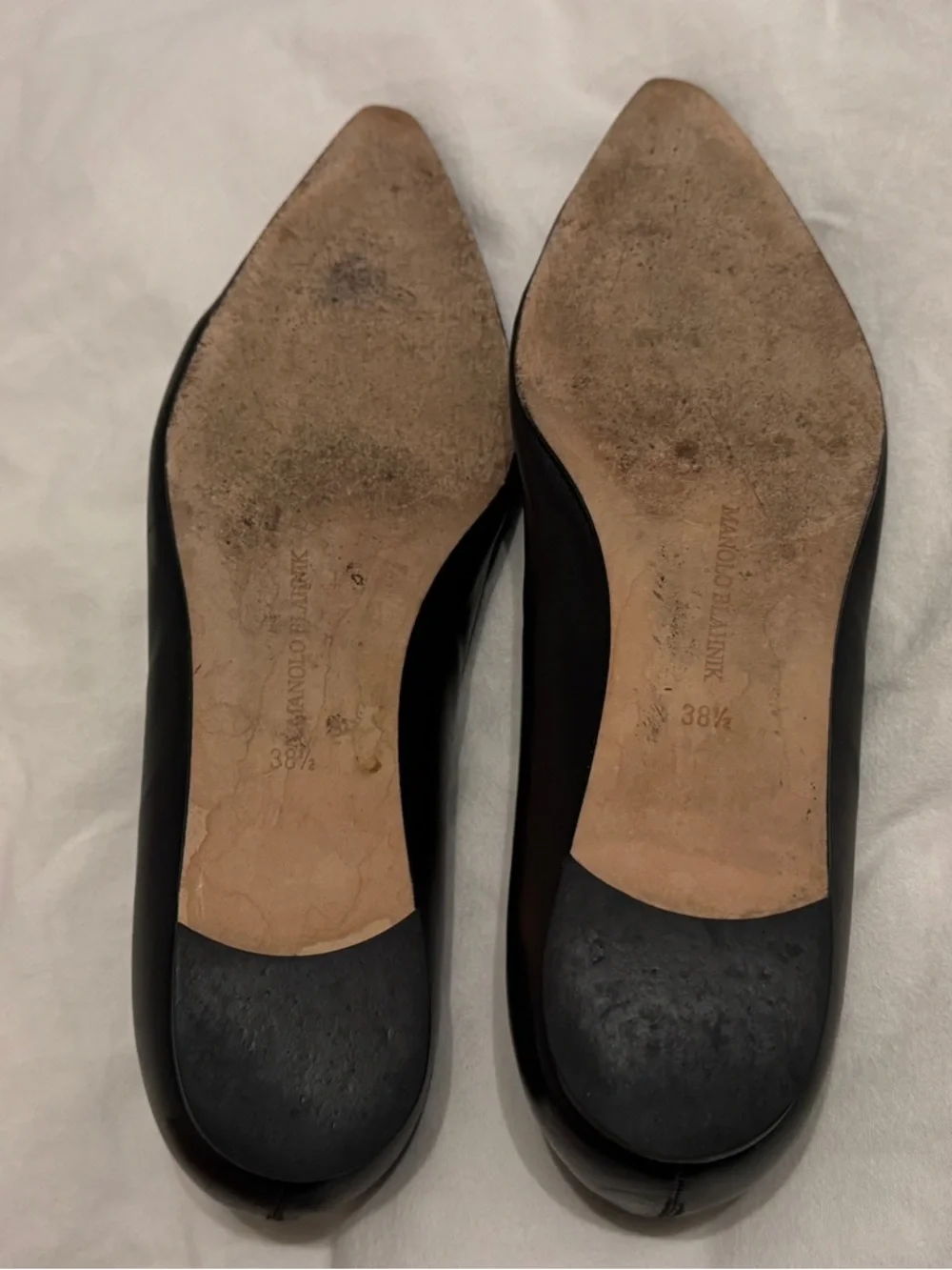Manolo Blahnik Black Pointed Toe Leather Flats with Bow - Picture 7 of 8